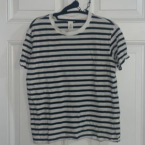 H&M black and white stripped tee